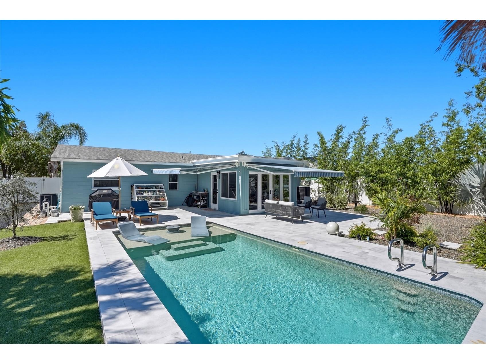 743 43rd Avenue NE Saint Petersburg FL 33703 TB8503748 image2