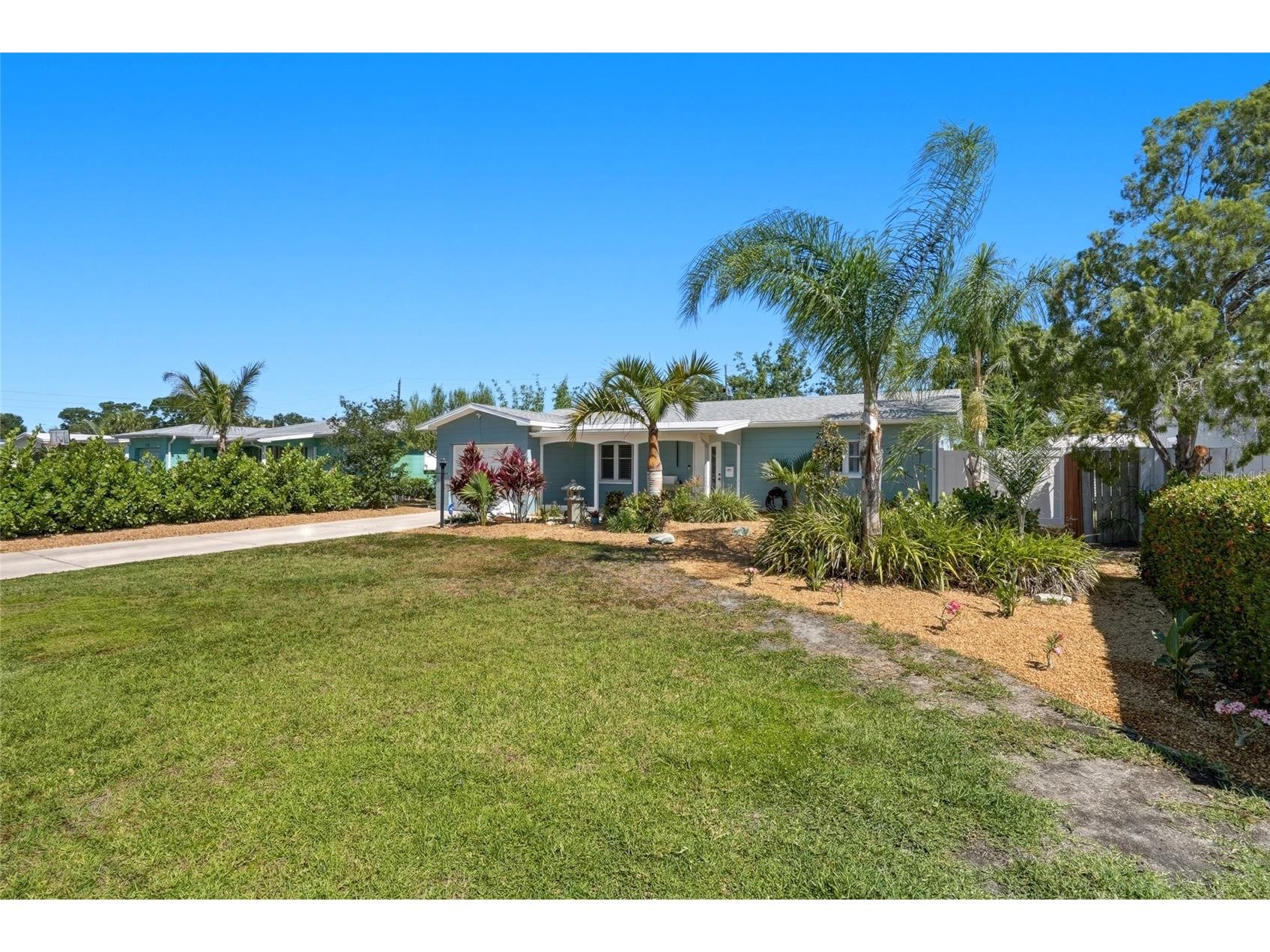 743 43rd Avenue NE Saint Petersburg FL 33703 TB8503748 image44