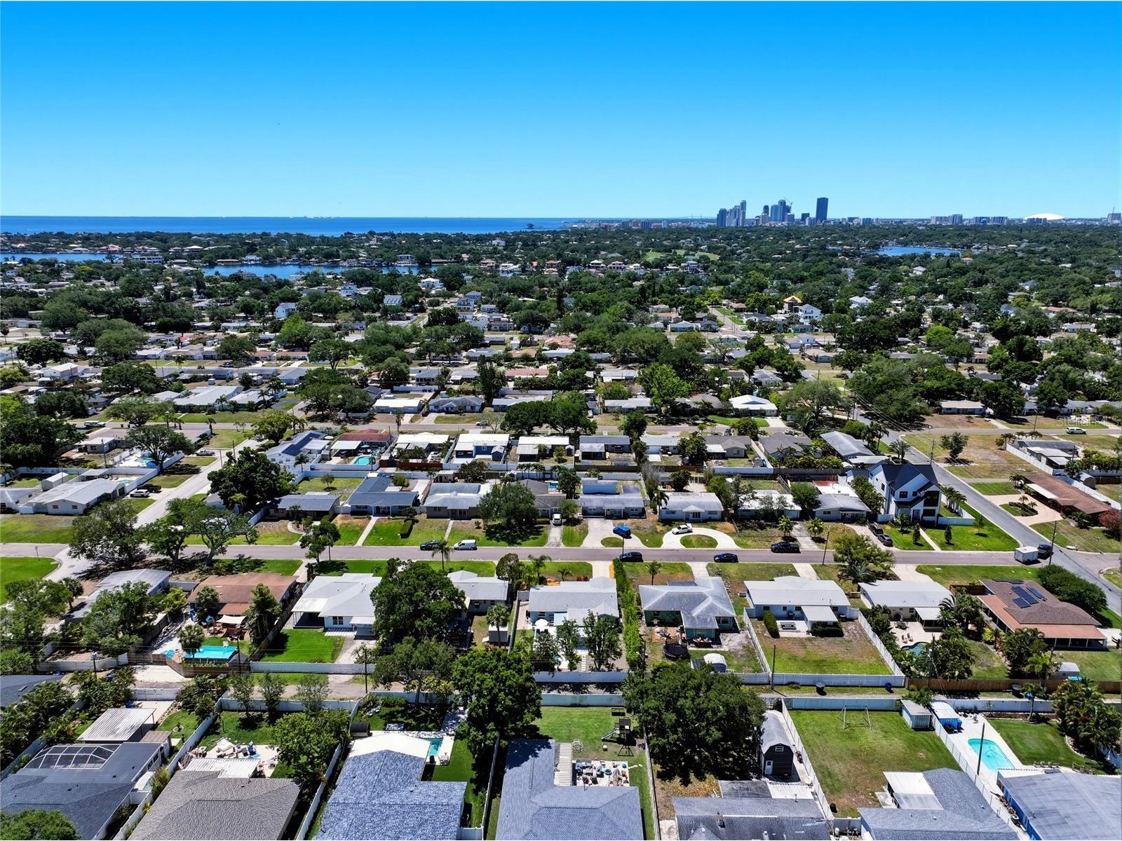 743 43rd Avenue NE Saint Petersburg FL 33703 TB8503748 image45