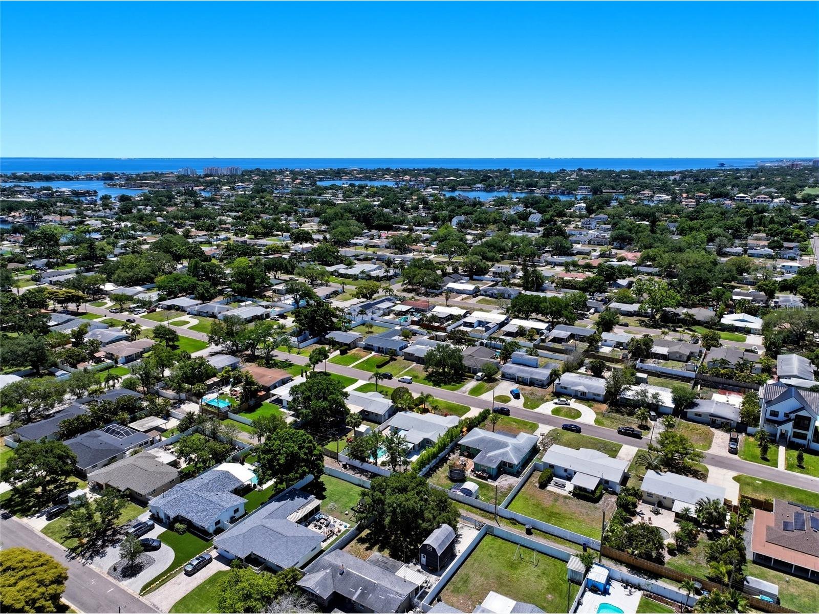 743 43rd Avenue NE Saint Petersburg FL 33703 TB8503748 image46