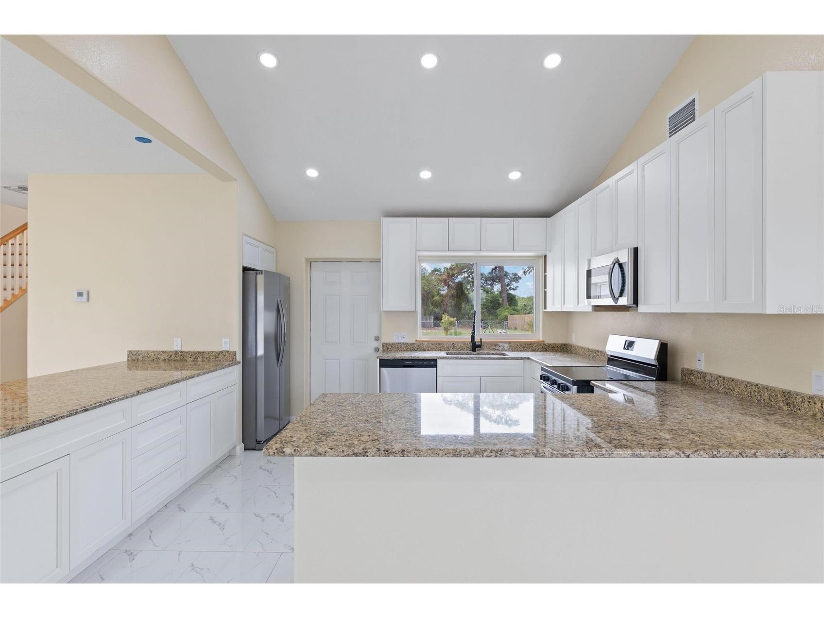 743 Bayshore Drive Tarpon Springs FL 34689 W7884829 image6