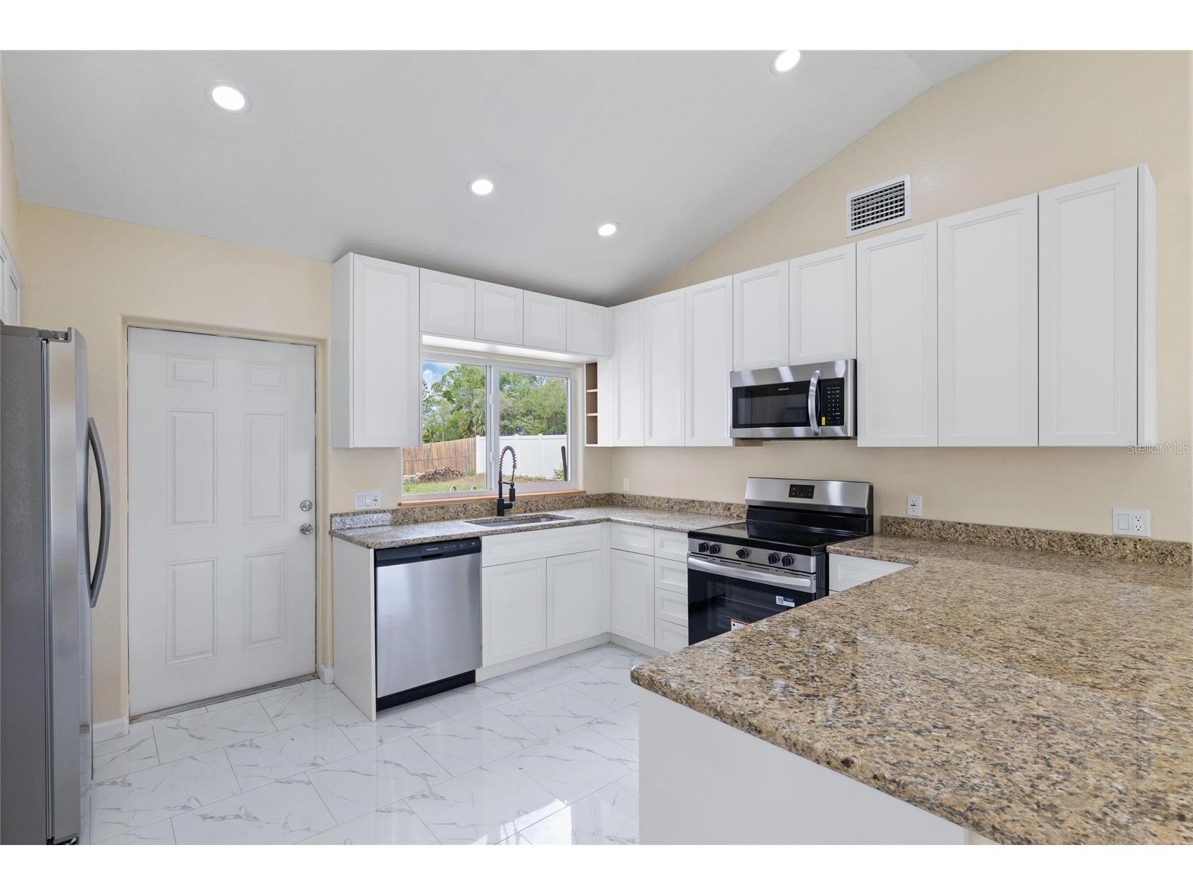 743 Bayshore Drive Tarpon Springs FL 34689 W7884829 image7