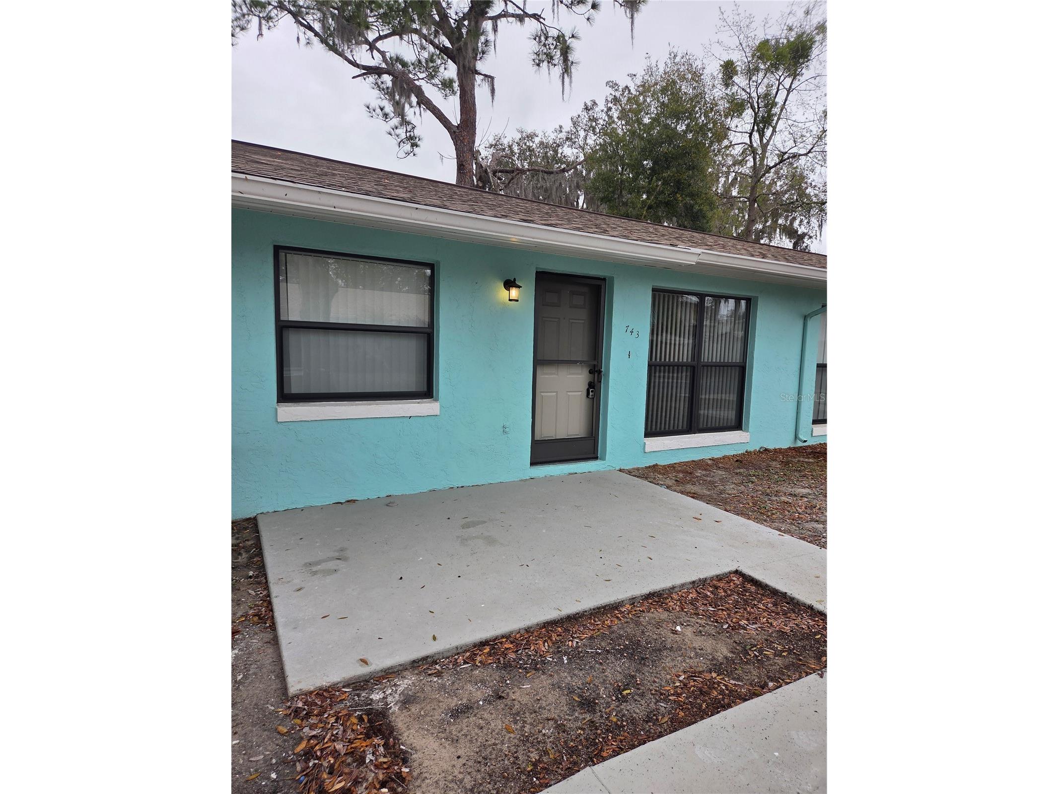 743 E Alfred Street Tavares FL 32778 G5108286 image1