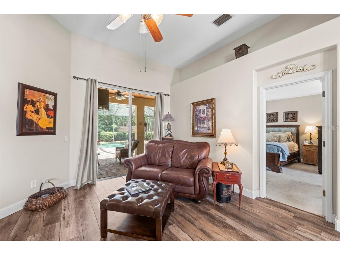 743 Stonecrest Drive Sarasota FL 34232 A4654945 image10