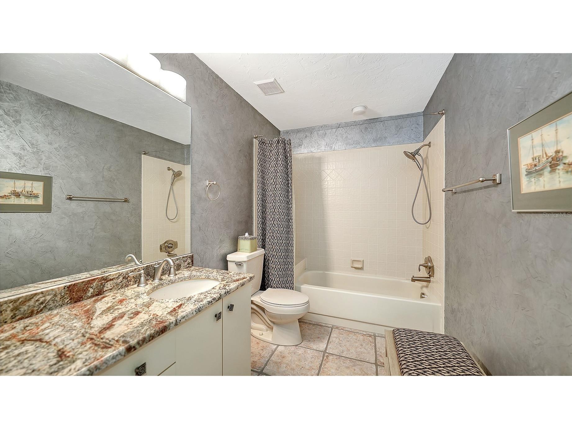 7430 Cove Terrace Sarasota FL 34231 A4676485 image29