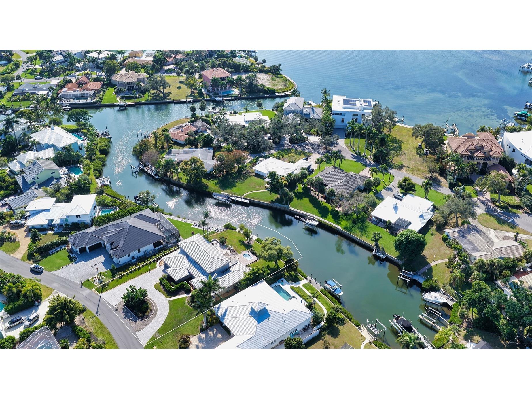 7430 Cove Terrace Sarasota FL 34231 A4676485 image3