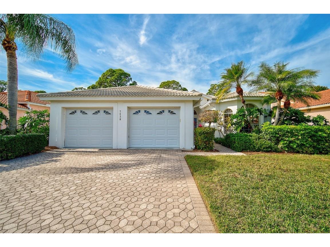 7430 Fairlinks Court Sarasota FL 34243 A4591930 image1