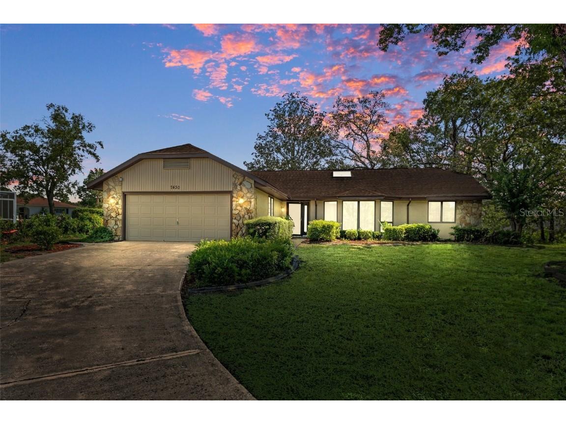 7430 Kilbride Court Weeki Wachee FL 34613 W7857893 image1