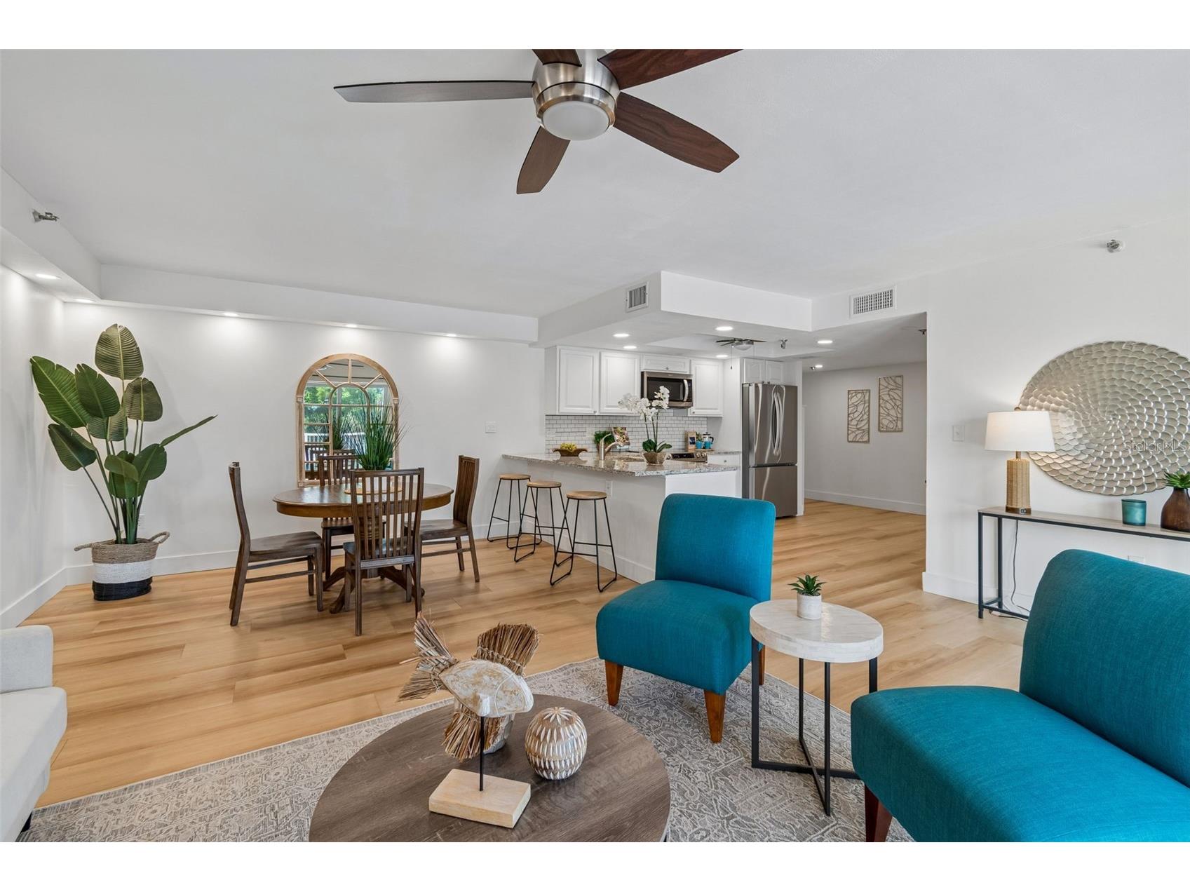 7430 Sunshine Skyway Lane S #201 Saint Petersburg FL 33711 TB8524197 image18