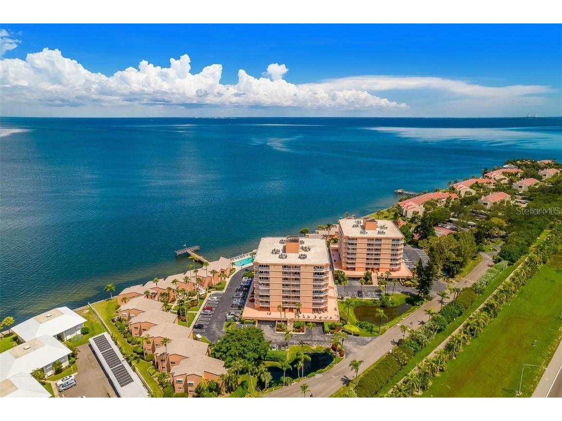 7430 Sunshine Skyway Lane S #305 Saint Petersburg FL 33711 TB8367963 image1