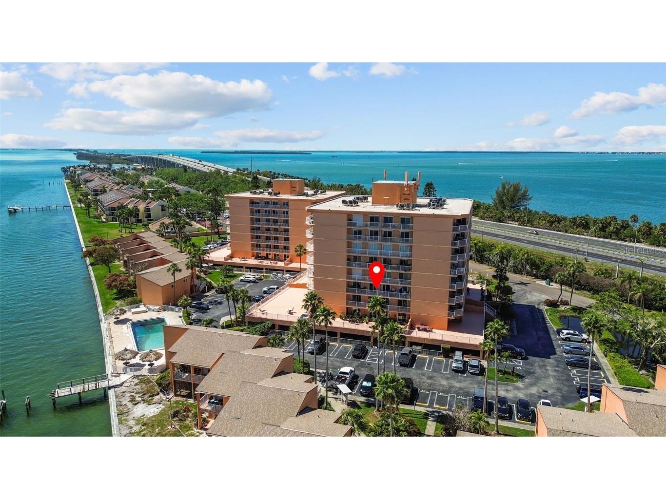 7430 Sunshine Skyway Lane S #402 Saint Petersburg FL 33711 TB8367543 image1