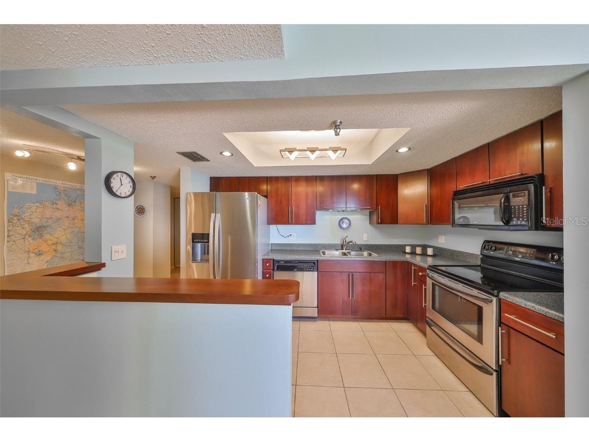 7430 Sunshine Skyway Lane S #403 Saint Petersburg FL 33711 TB8374665 image17