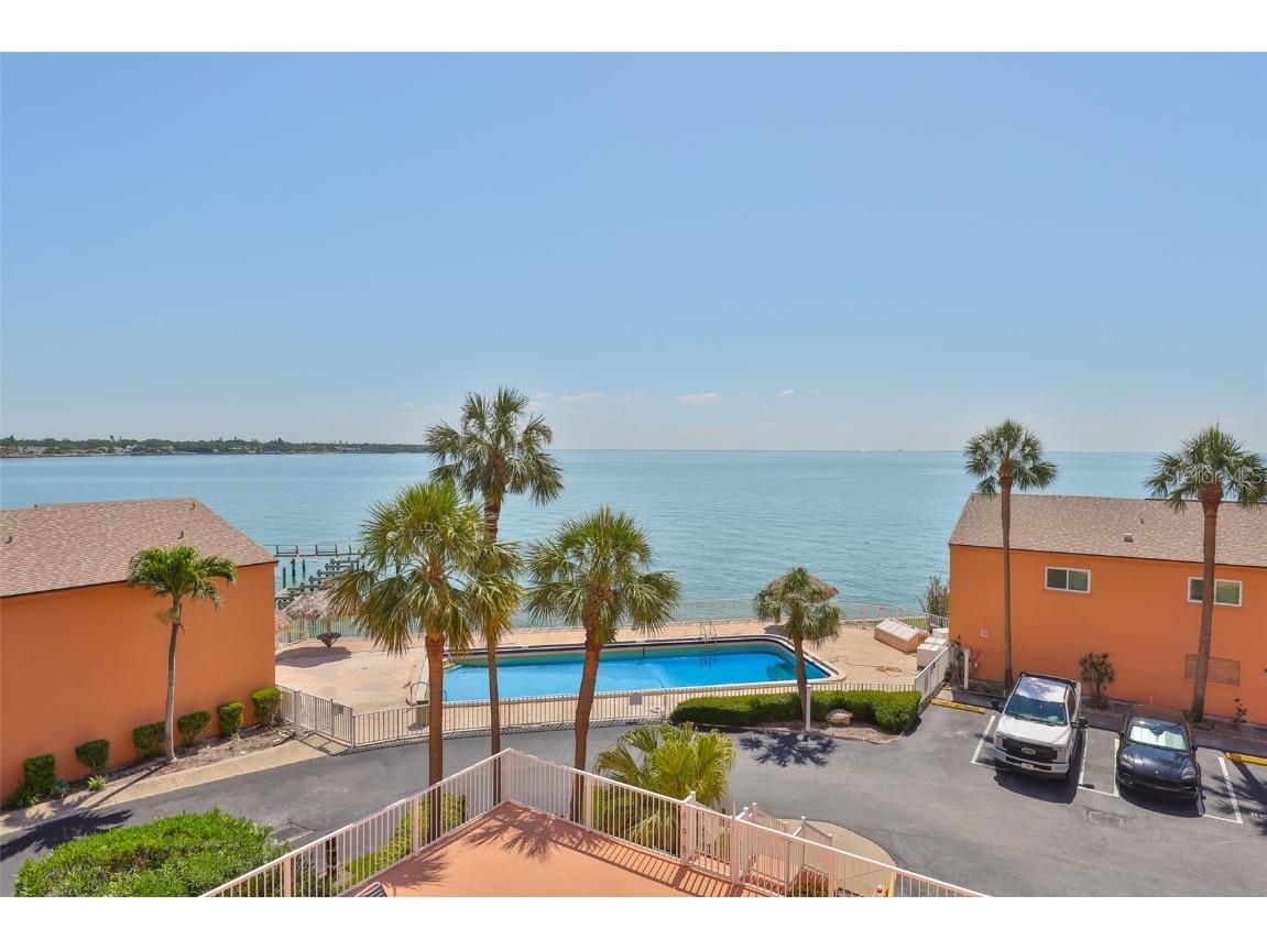 7430 Sunshine Skyway Lane S #403 Saint Petersburg FL 33711 TB8429153 image16