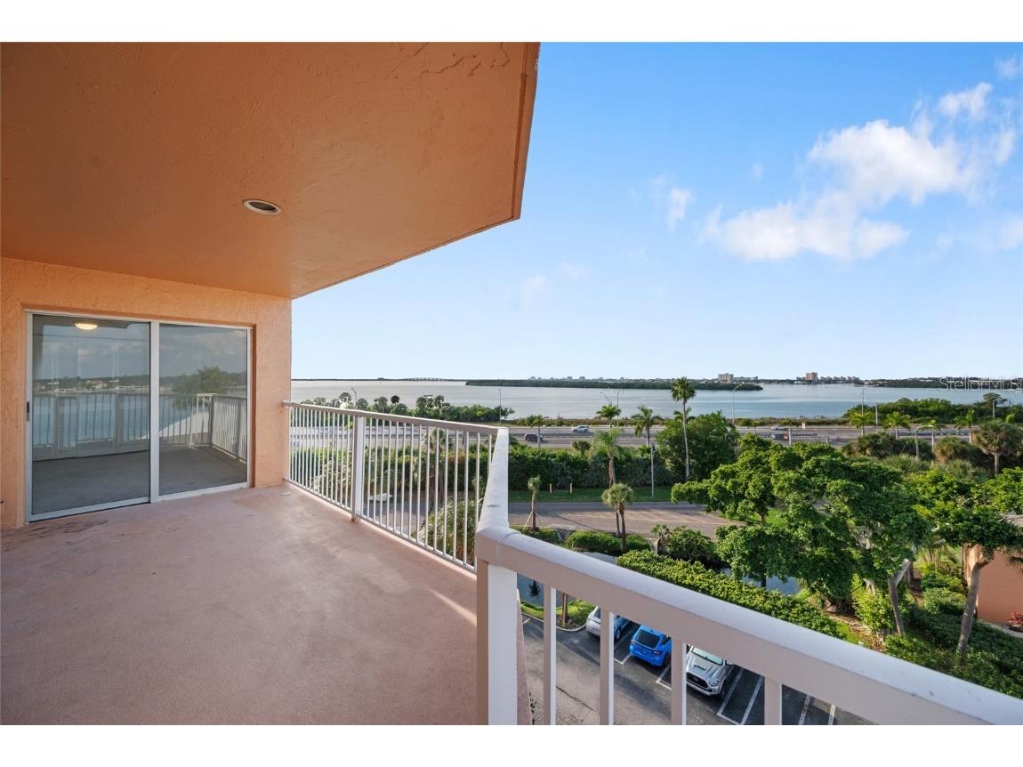 7430 Sunshine Skyway Lane S #601 Saint Petersburg FL 33711 TB8451605 image3