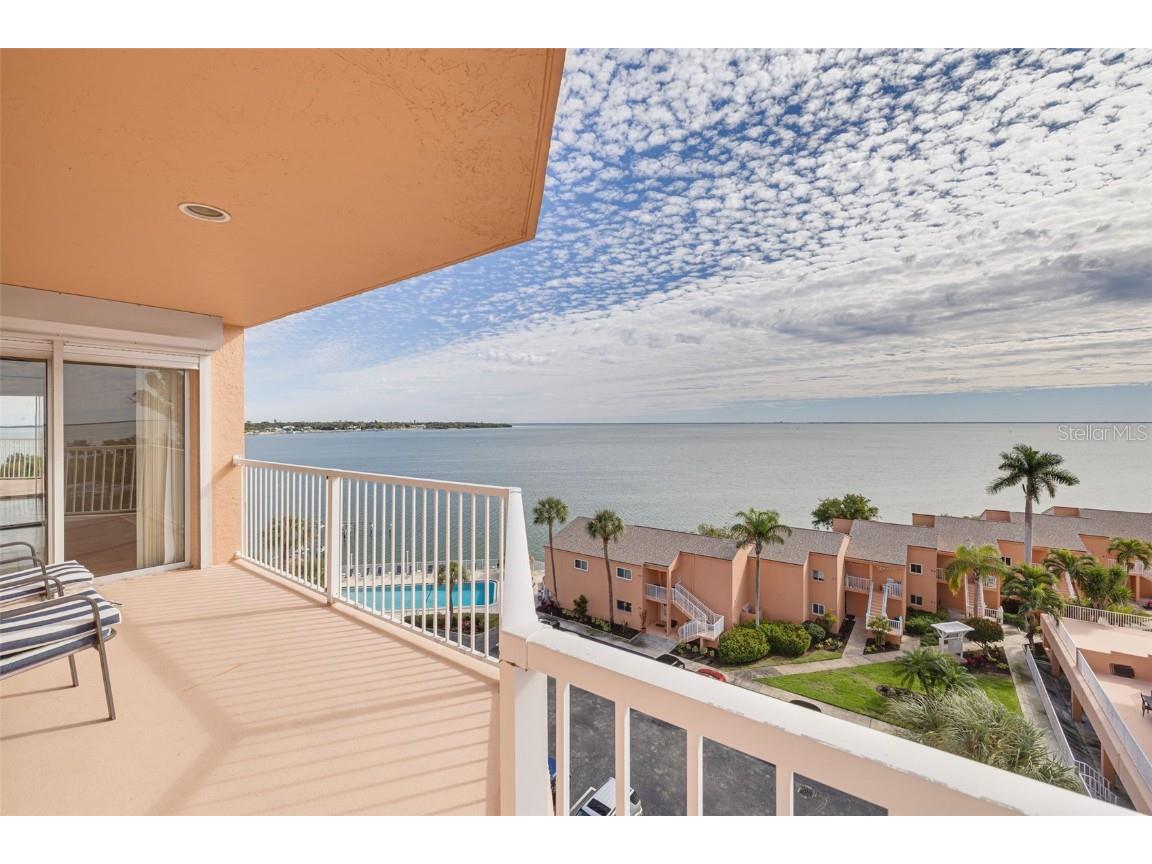 7430 Sunshine Skyway Lane S #704 Saint Petersburg FL 33711 TB8456414 image10