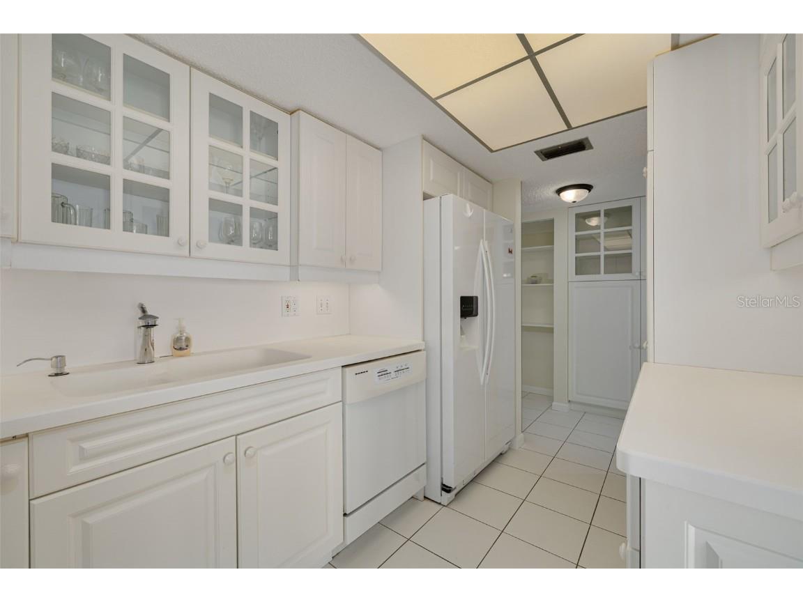 7430 Sunshine Skyway Lane S #704 Saint Petersburg FL 33711 TB8456414 image15