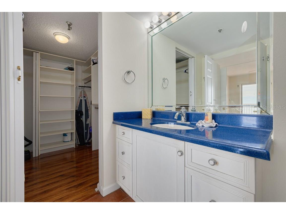 7430 Sunshine Skyway Lane S #704 Saint Petersburg FL 33711 TB8456414 image23