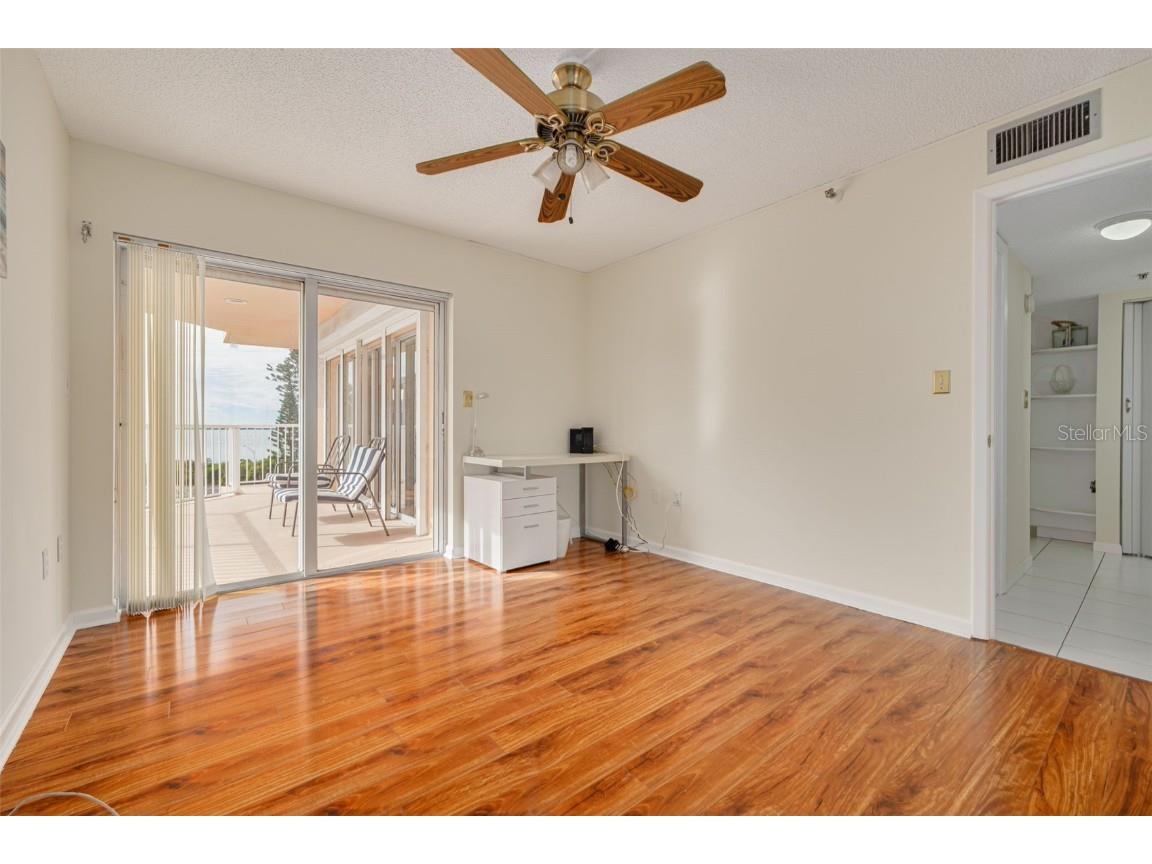 7430 Sunshine Skyway Lane S #704 Saint Petersburg FL 33711 TB8456414 image25