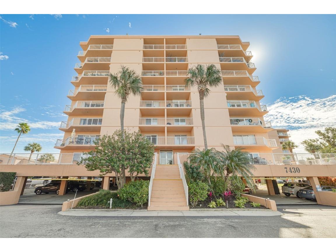 7430 Sunshine Skyway Lane S #704 Saint Petersburg FL 33711 TB8456414 image41