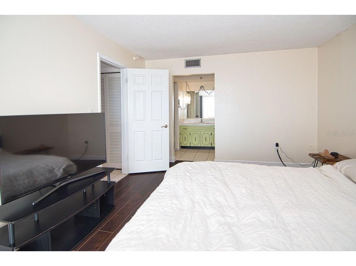 7430 Sunshine Skyway Lane S #804 Saint Petersburg FL 33711 TB8423097 image32