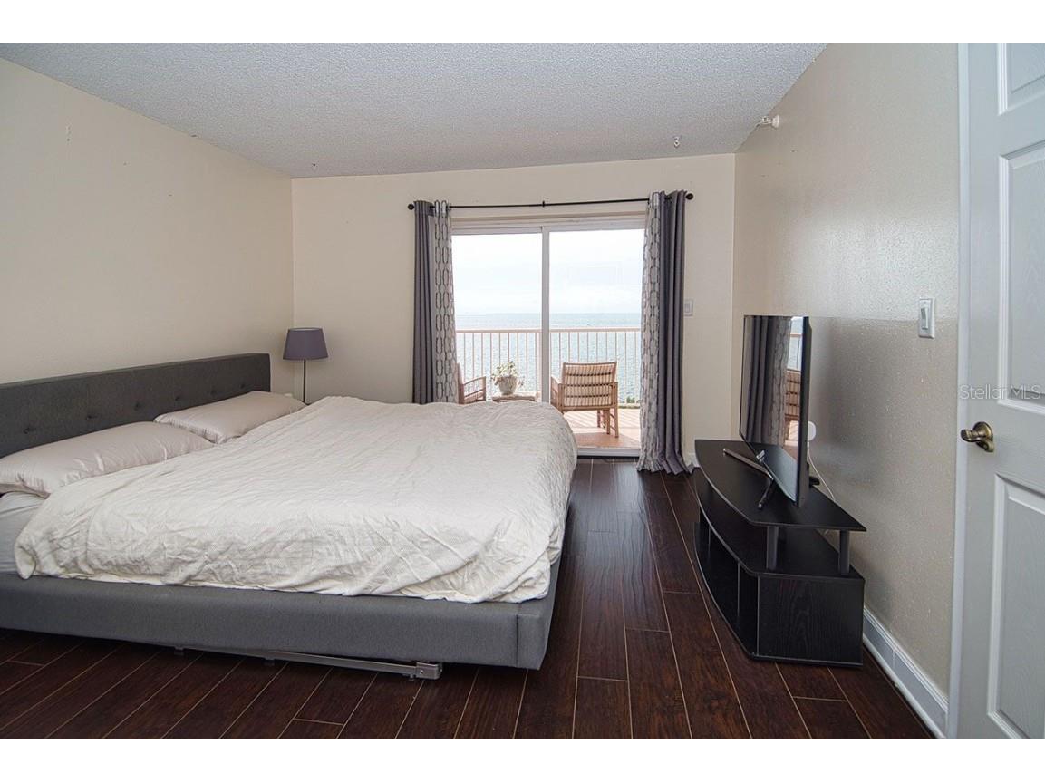 7430 Sunshine Skyway Lane S #804 Saint Petersburg FL 33711 TB8423097 image33