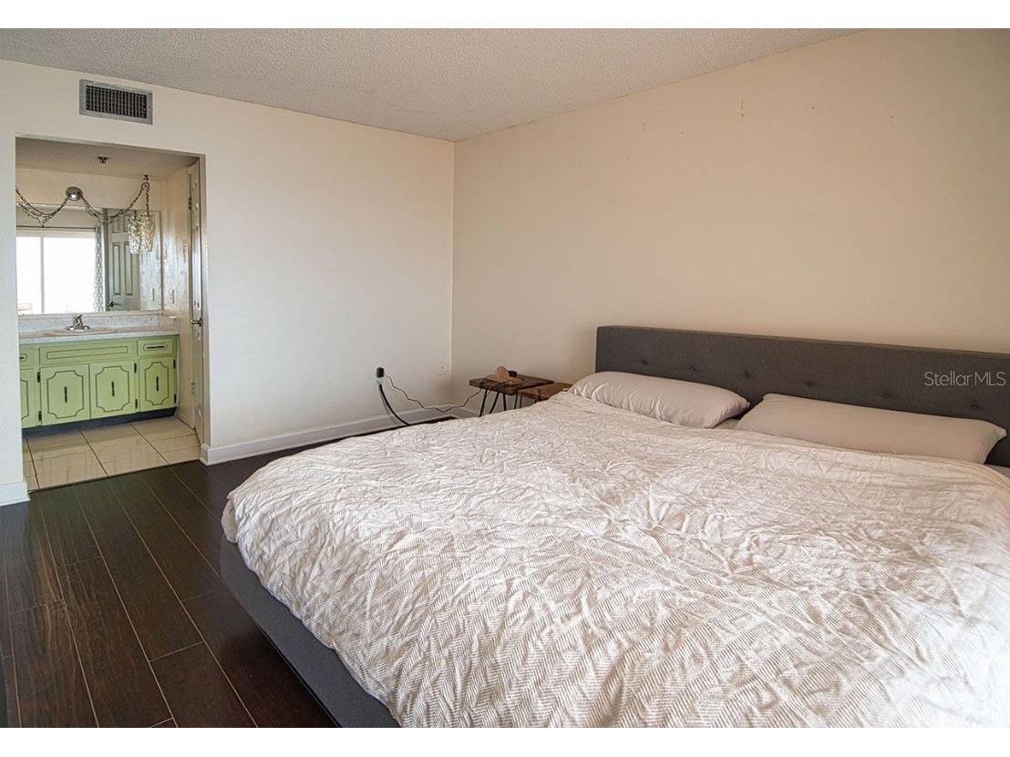 7430 Sunshine Skyway Lane S #804 Saint Petersburg FL 33711 TB8423097 image34