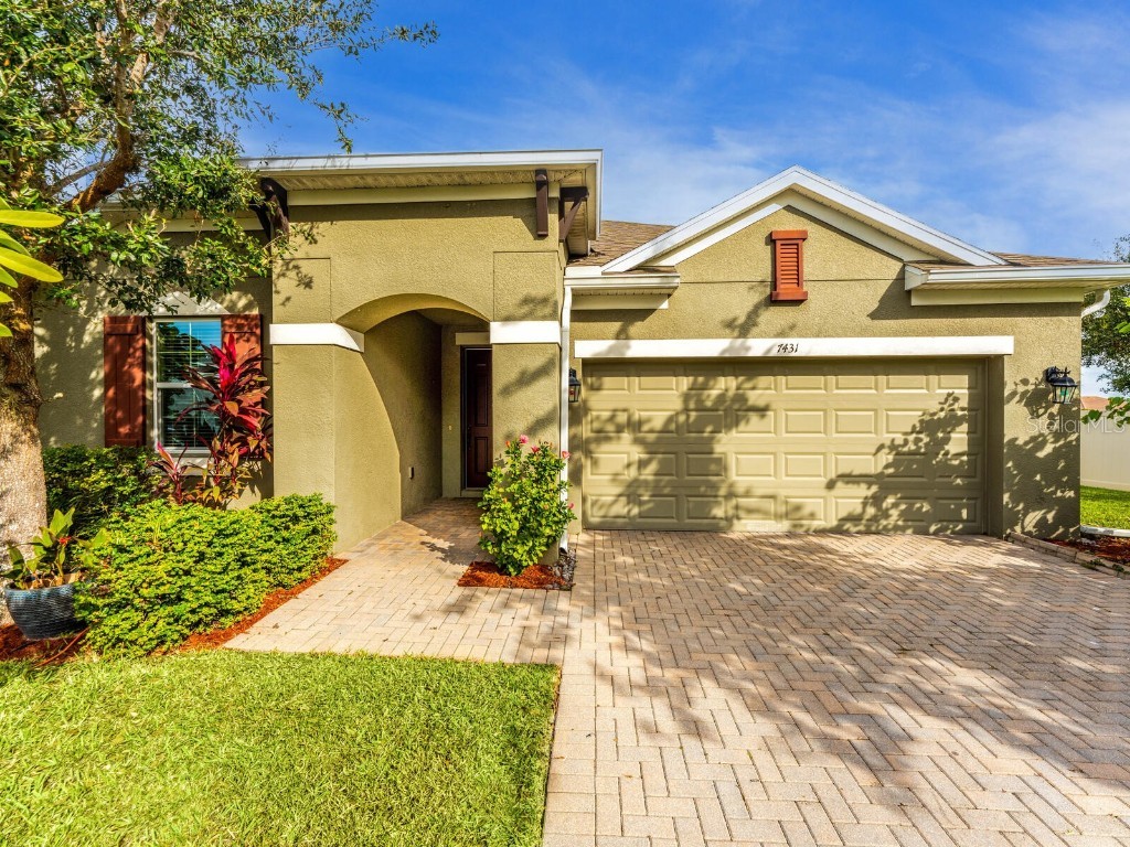 7431 Aguila Drive Sarasota FL 34240 A4593422 image1