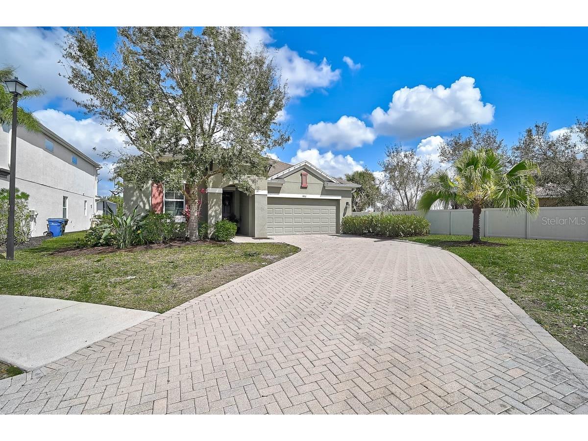 7431 Aguila Drive Sarasota FL 34240 A4684108 image1