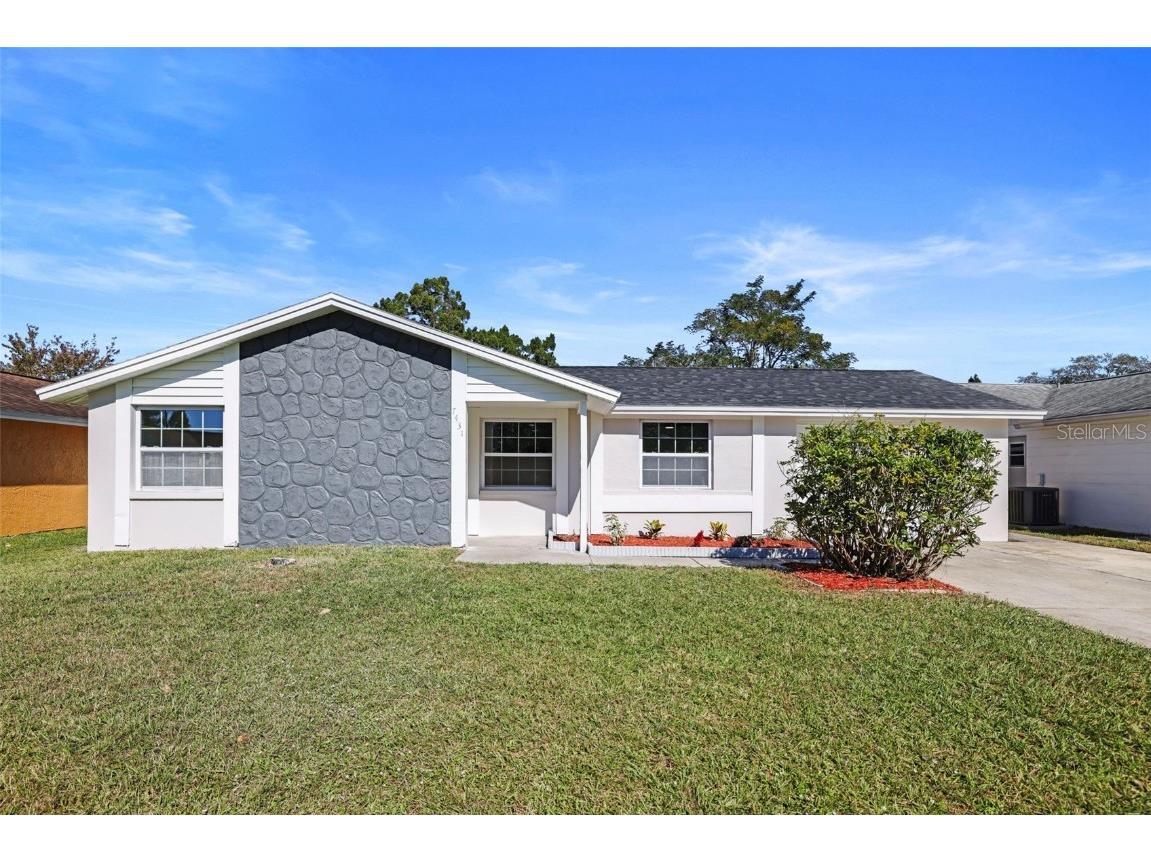 7431 Daggett Terrace New Port Richey FL 34655 TB8325622 image1