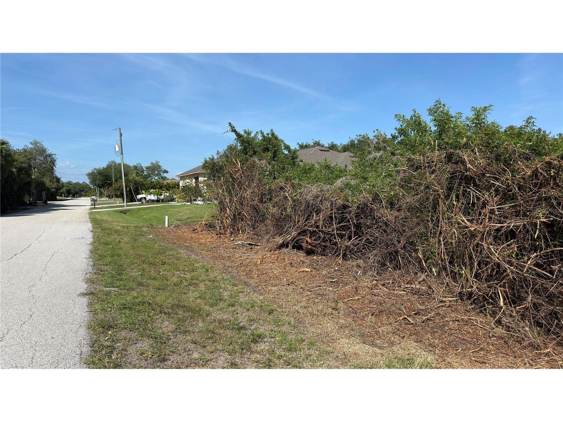 7432 Memorial Drive Port Charlotte FL 33981 C7525896 image1
