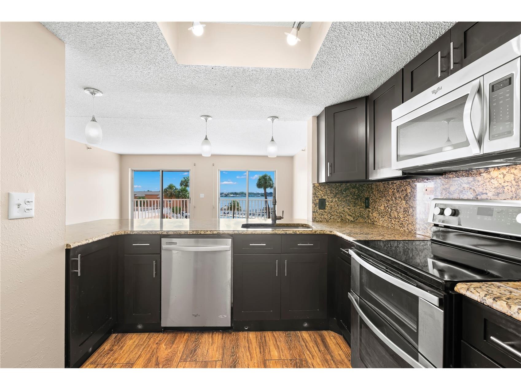 7432 Sunshine Skyway Lane S #302 Saint Petersburg FL 33711 - TAMPA BAY TO GULF OF AMERICA TB8520396 image10