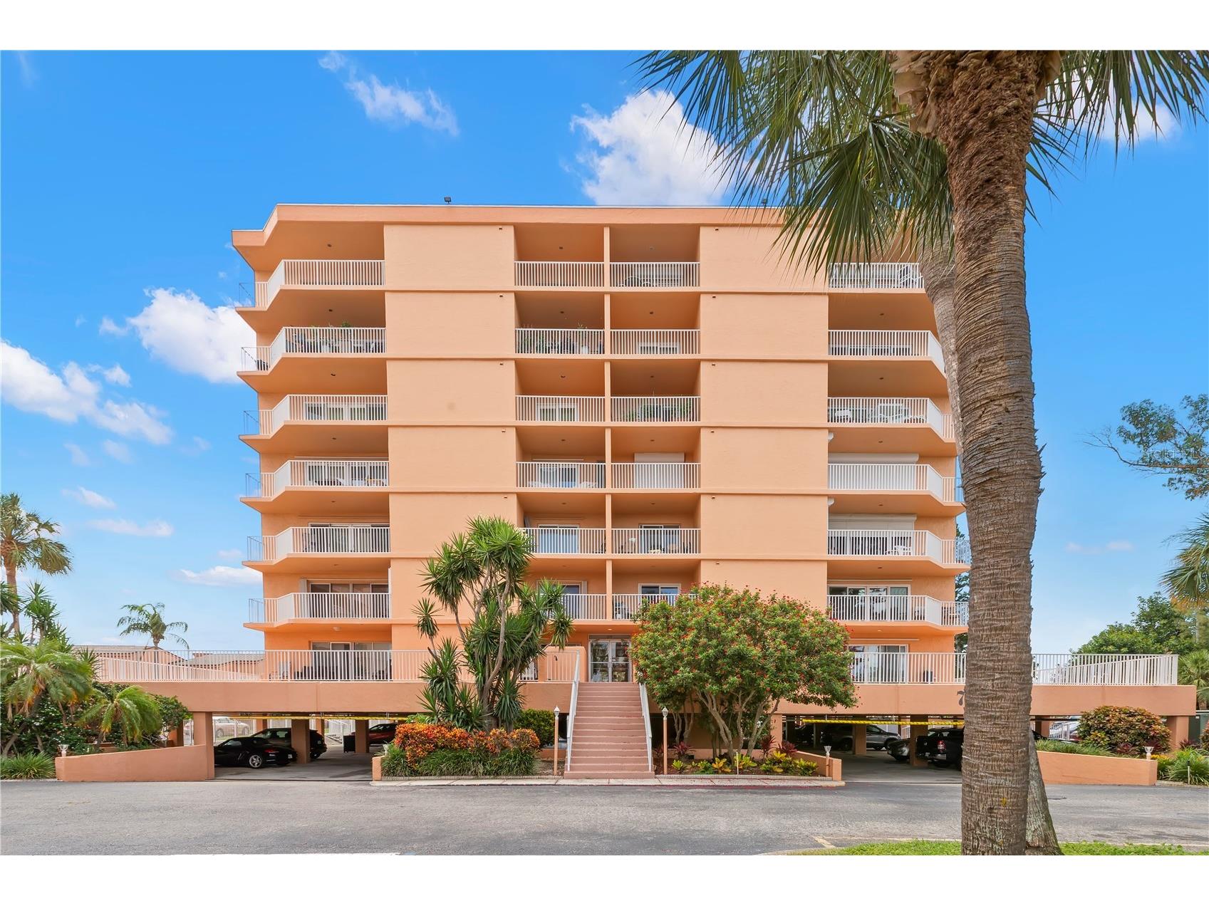 7432 Sunshine Skyway Lane S #302 Saint Petersburg FL 33711 - TAMPA BAY TO GULF OF AMERICA TB8520396 image2