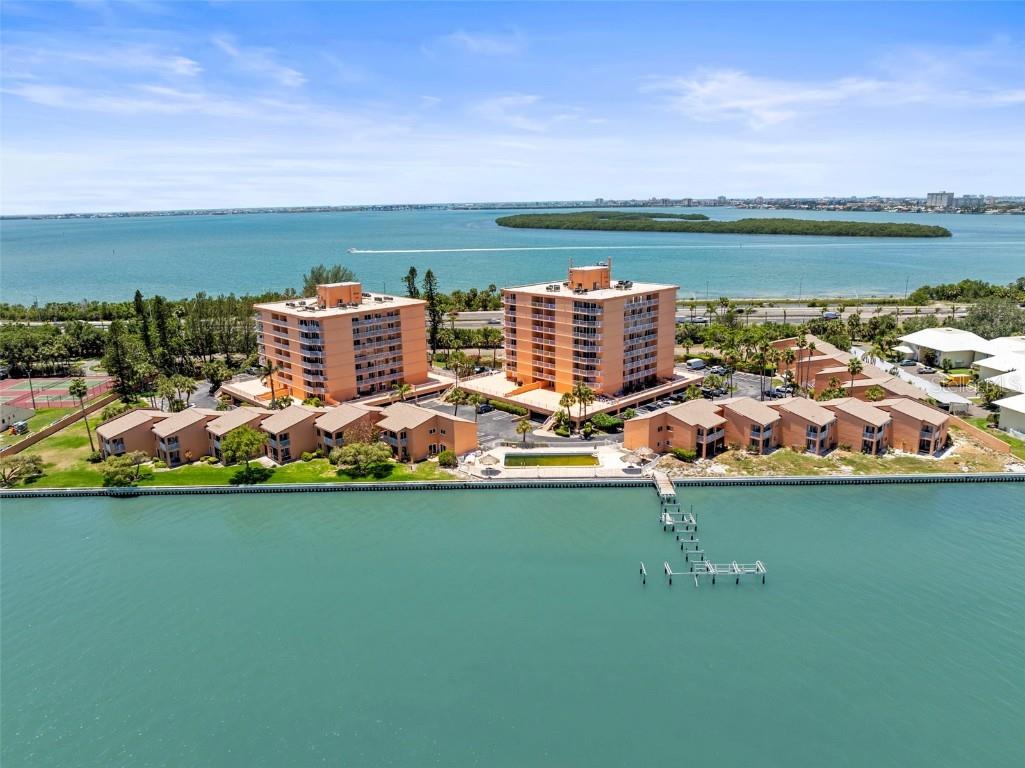 7432 Sunshine Skyway Lane S #402 Saint Petersburg FL 33711 TB8388527 image1