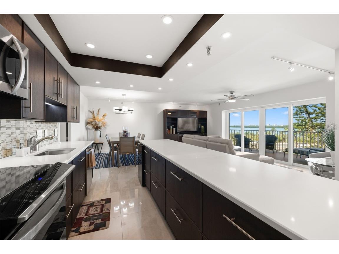 7432 Sunshine Skyway Lane S #506 Saint Petersburg FL 33711 TB8433605 image9