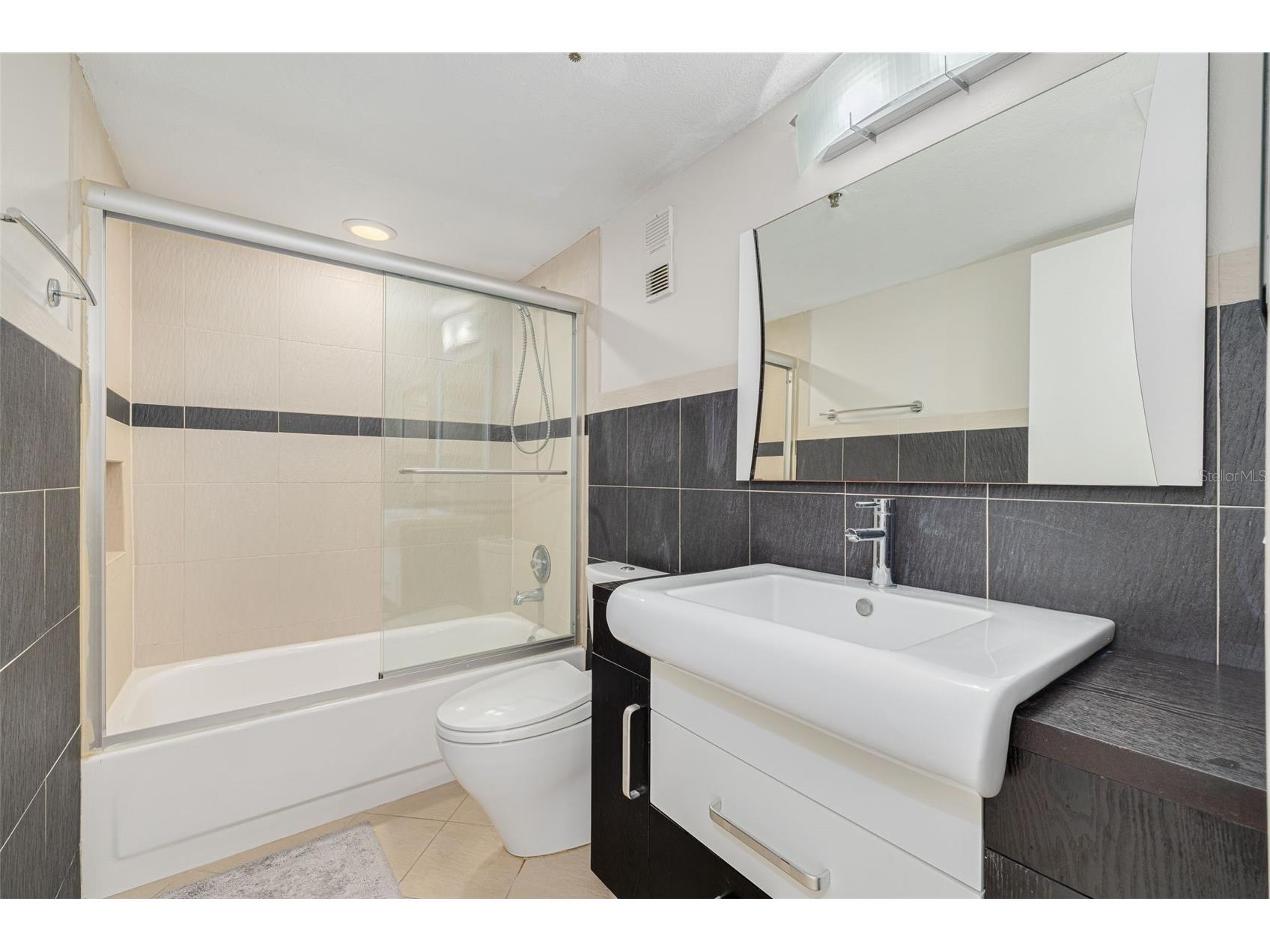 7432 Sunshine Skyway Lane S #704 Saint Petersburg FL 33711 TB8505468 image23