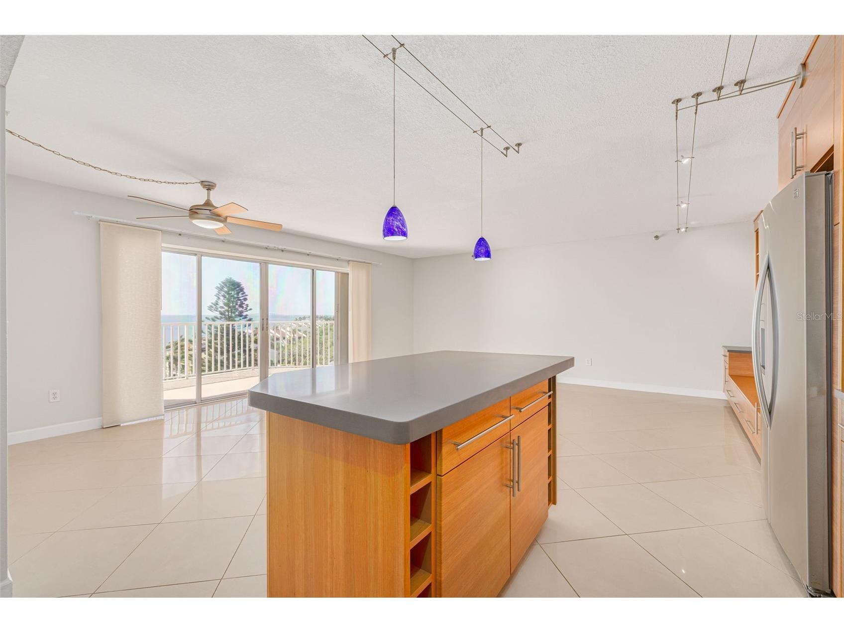 7432 Sunshine Skyway Lane S #704 Saint Petersburg FL 33711 TB8505468 image3