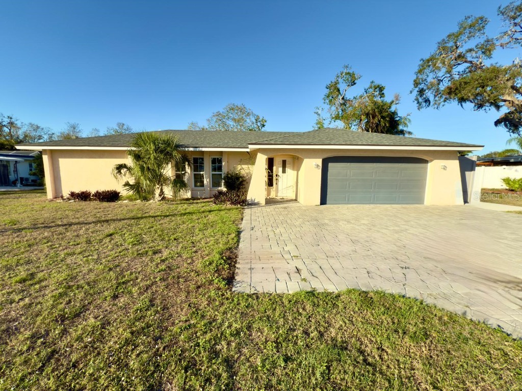 7433 N Leewynn Drive Sarasota FL 34240 A4641586 image1