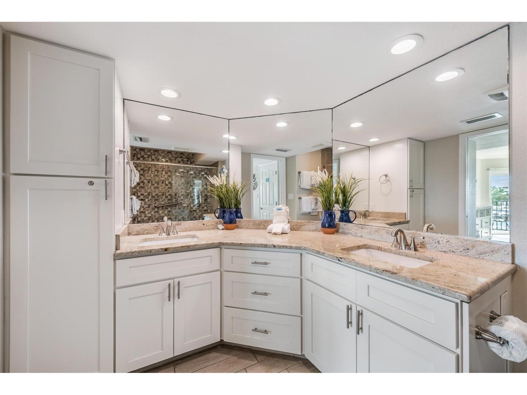 7435 Bayshore Drive #303 Treasure Island FL 33706 TB8501515 image25