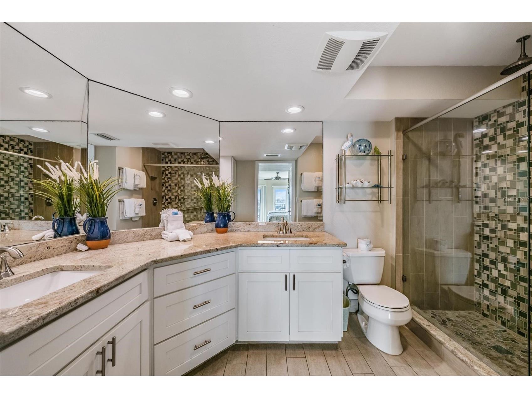 7435 Bayshore Drive #303 Treasure Island FL 33706 TB8501515 image26
