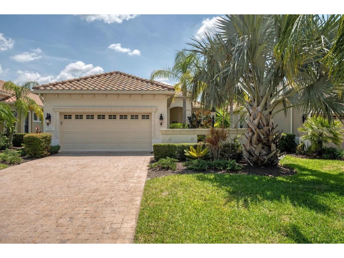 7435 Wexford Court Lakewood Ranch FL 34202 A4569758 image1