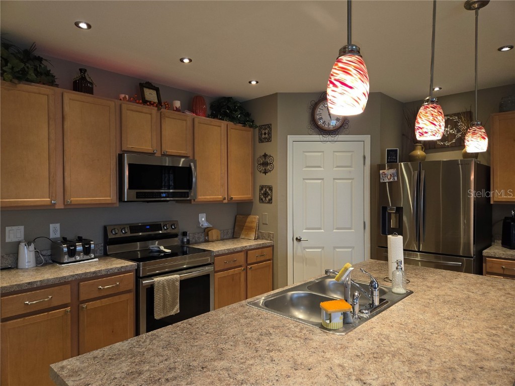 7436 Mikasa Drive Punta Gorda FL 33950 C7510762 image4