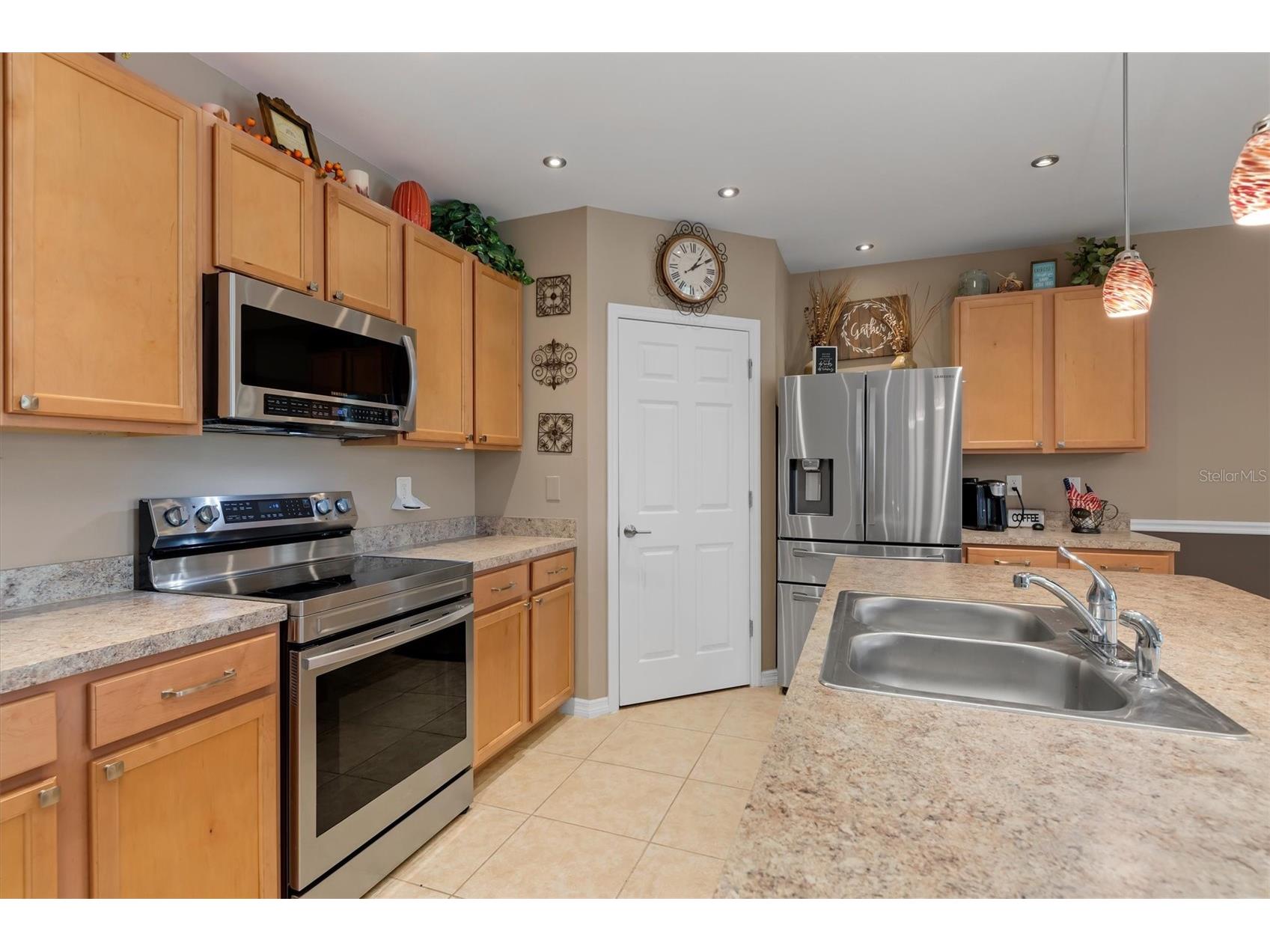 7436 Mikasa Drive Punta Gorda FL 33950 C7527292 image14