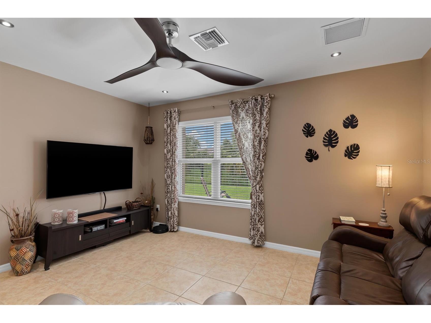 7436 Mikasa Drive Punta Gorda FL 33950 C7527292 image6