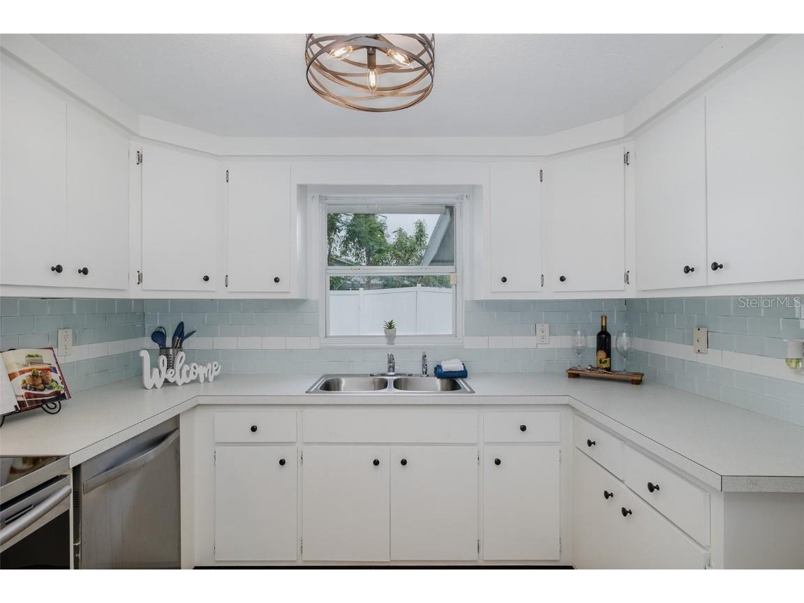 7437 Daggett Terrace New Port Richey FL 34655 W7880308 image7