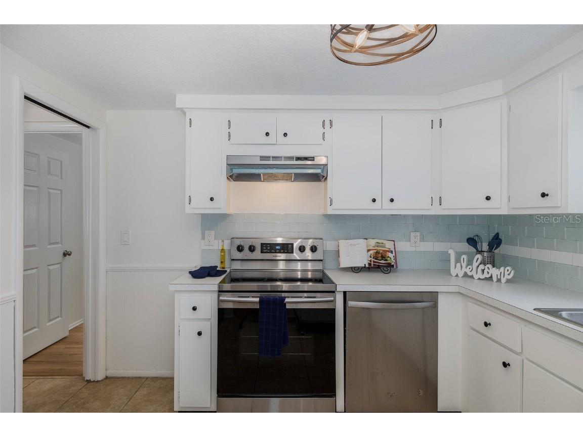 7437 Daggett Terrace New Port Richey FL 34655 W7880308 image8