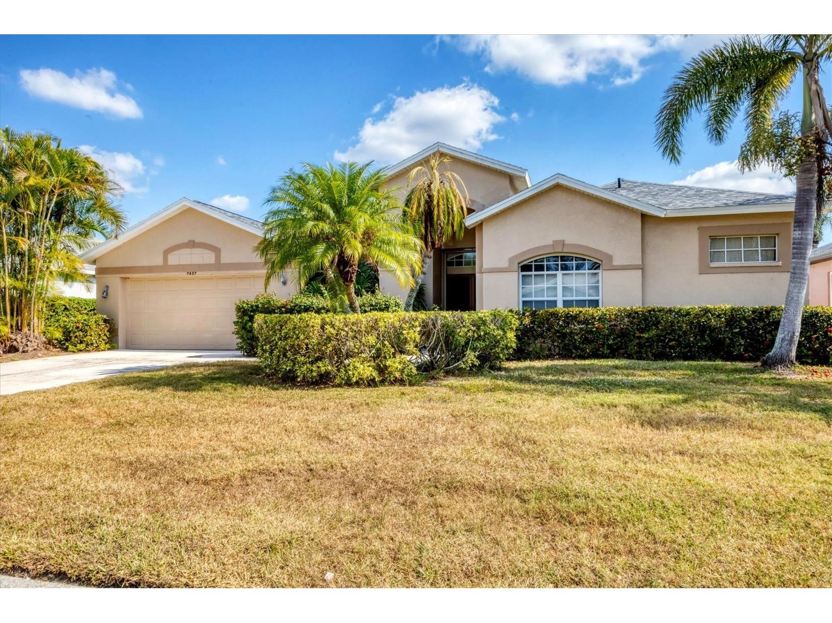 7437 Featherstone Boulevard Sarasota FL 34238 A4672780 image1