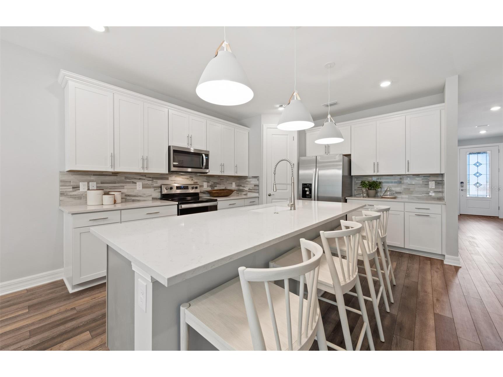7437 Summer Court Sarasota FL 34231 TB8460285 image3