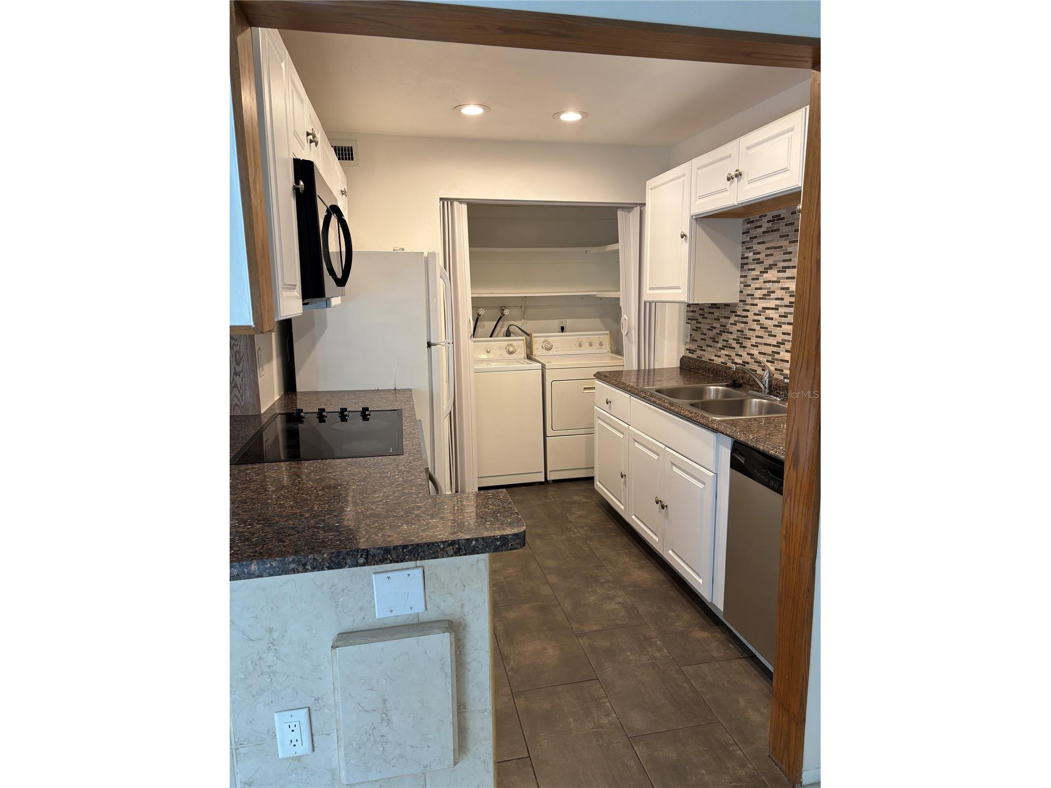 744 116th Avenue N #1901 Saint Petersburg FL 33716 TB8468382 image9