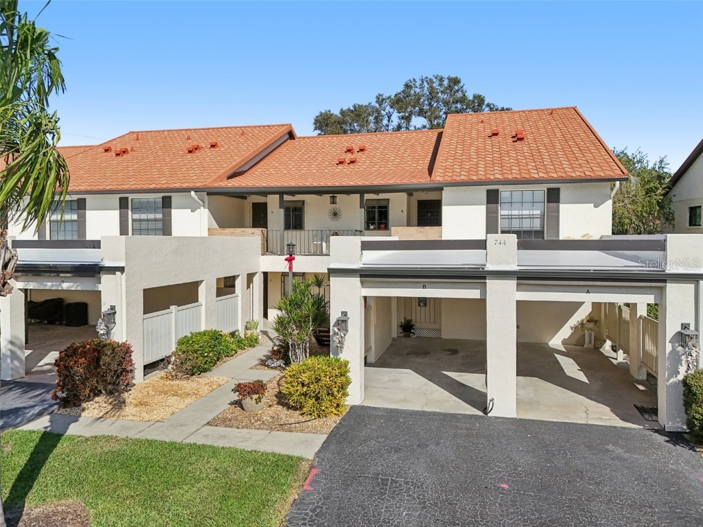744 Avenida Estancia #142 Venice FL 34292 A4675156 image1