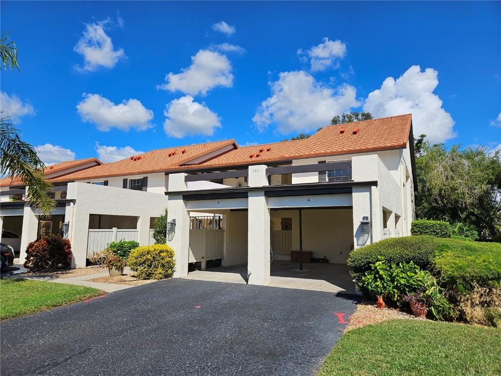 744 Avenida Estancia #144 Venice FL 34292 N6141046 image1